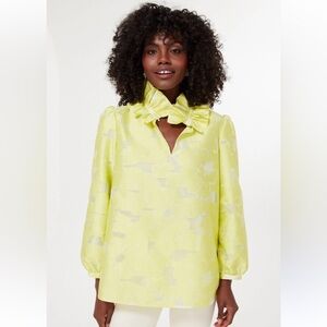 Citron Fil Coupe Bouvier Blouse
TUCKERNUCK